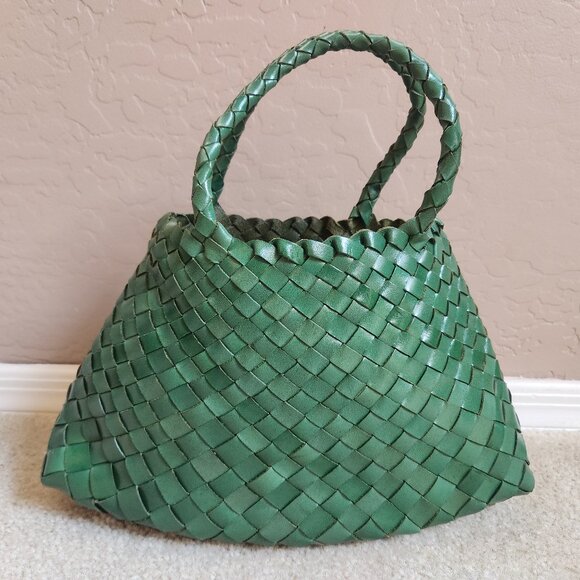 Unbranded Handbags - NWOT Woven Leather Bag Like Santa Croce